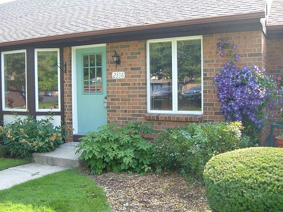 3rd image of 2338 Radcliff Village Dr SE #17