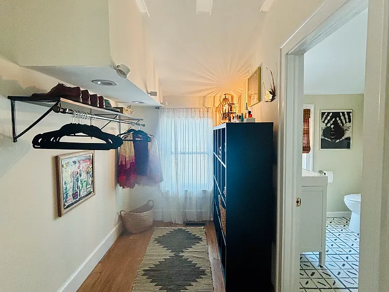843 College Ave — Photo 22