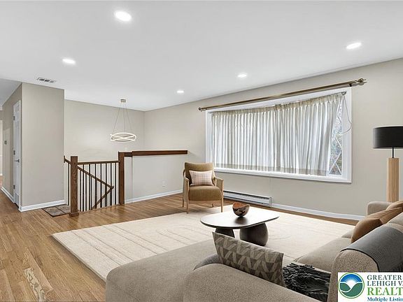 4th image of 1105 Bryant St
