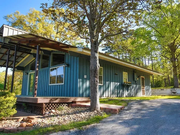 380 Cortez Rd, Jefferson, TX 75657