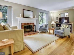 1410B 12th St N, Arlington, VA 22209