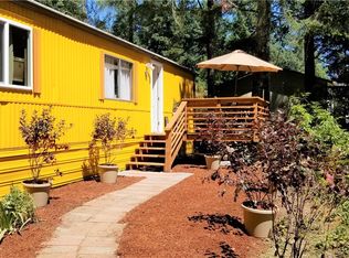 40 NE Pirates Den Rd, Belfair, WA 98528