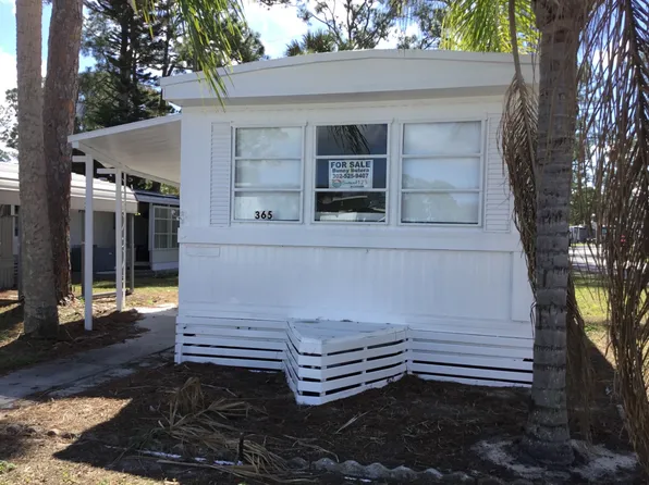 365 Daisy Ln, Titusville, FL 32780