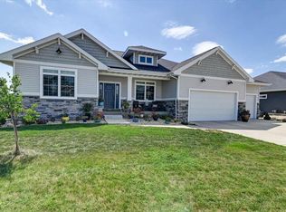 3012 Red Hawk Trl, Cottage Grove, WI 53527