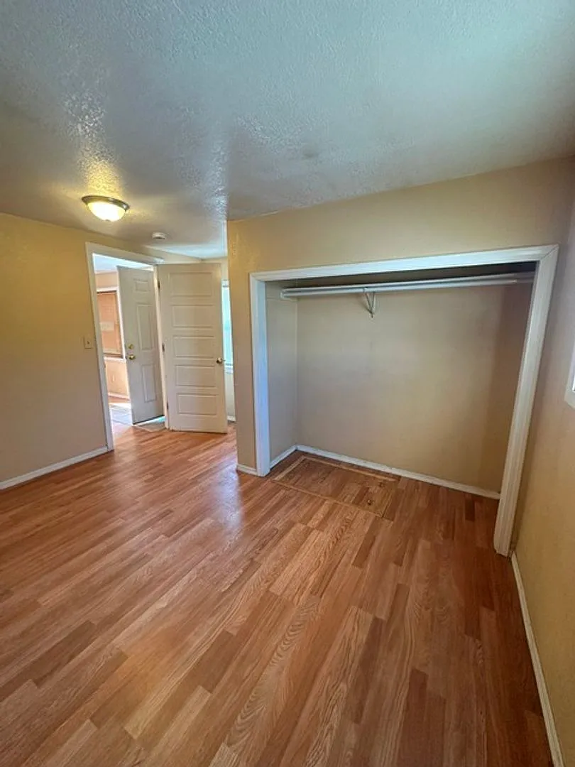 1 Bedroom House — Photo 4
