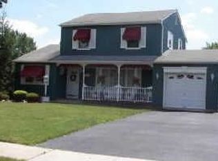 1084 Aspen Dr, Toms River, NJ
