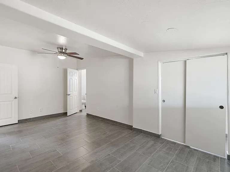 4608 S Fremont Ave — Photo 19