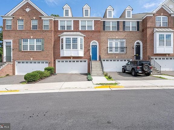 2nd image of 6212 Royal Crest Ln