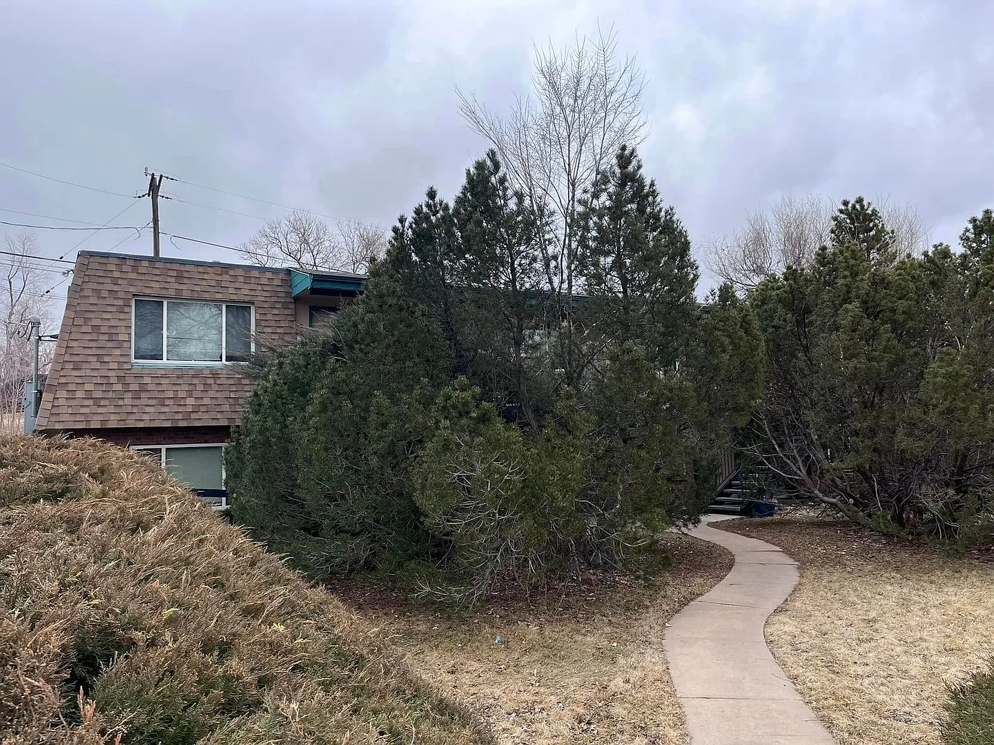 Charming- 1 bedroom 1 bath unit. Great Littleton Community.- 1st Floor Unit — Photo 2
