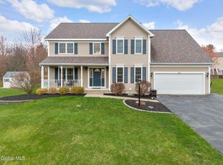 632 Maple Lane, Schenectady, NY 12309
