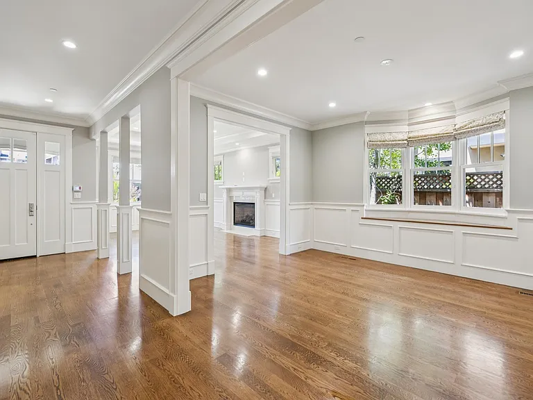 1517 Howard Ave — Photo 11