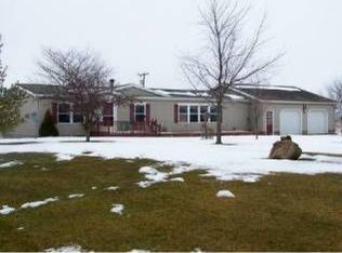 4253 E Centerline Rd, Saint Johns, MI 48879
