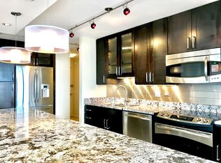 1560 N Clark St #1601J, Chicago, IL 60610