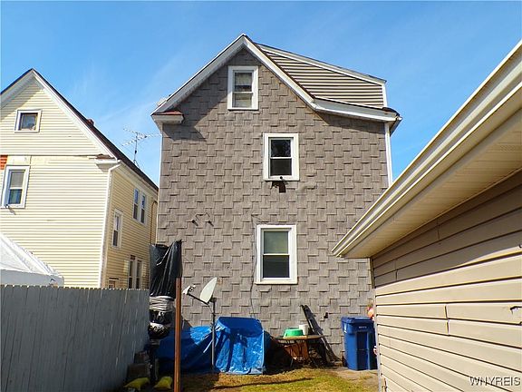 5th image of 87 Princeton Pl