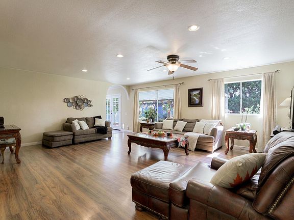 4th image of 5198 Persianwood Pl