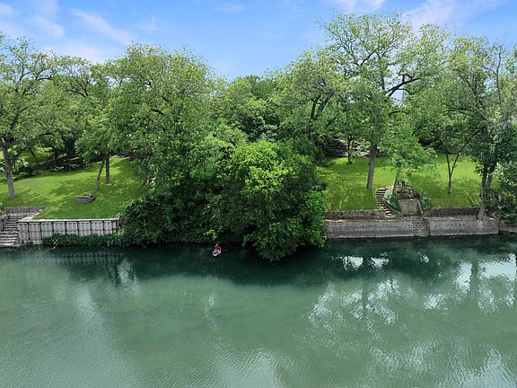 3rd image of 1049 River Terrace