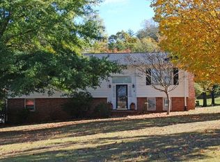 2 Ashley Ct, Travelers Rest, SC 29690