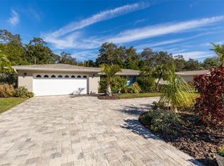 1474 Fairway Dr, Dunedin, FL 34698