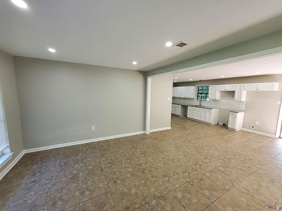 3rd image of 13903 Blairstown Dr