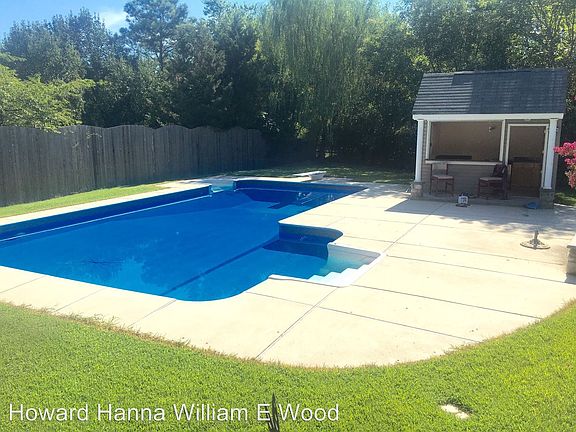 3rd image of 800 Trevino Ct