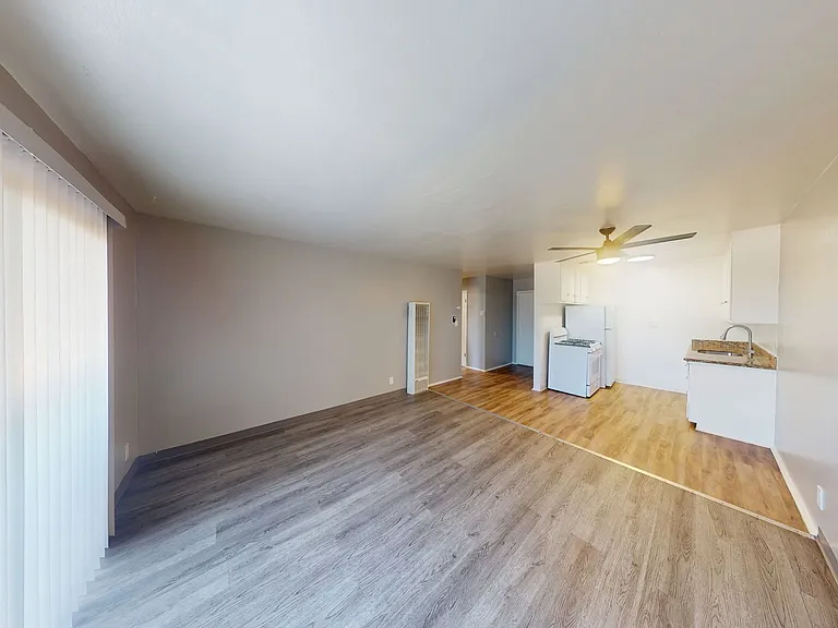 7036 MacArthur Blvd — Photo 6