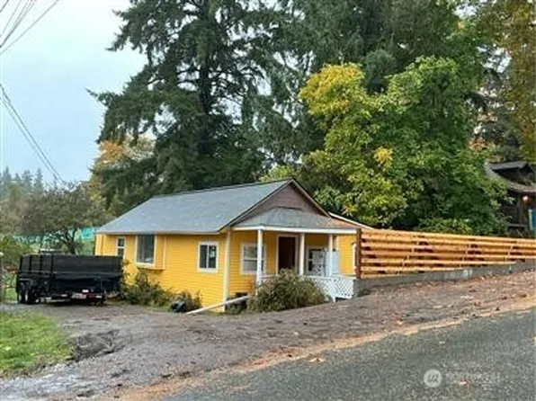 9728 SW Burton Drive, Vashon, WA 98070