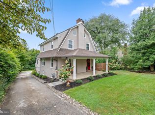 402 W Conestoga Rd #402, Devon, PA 19333