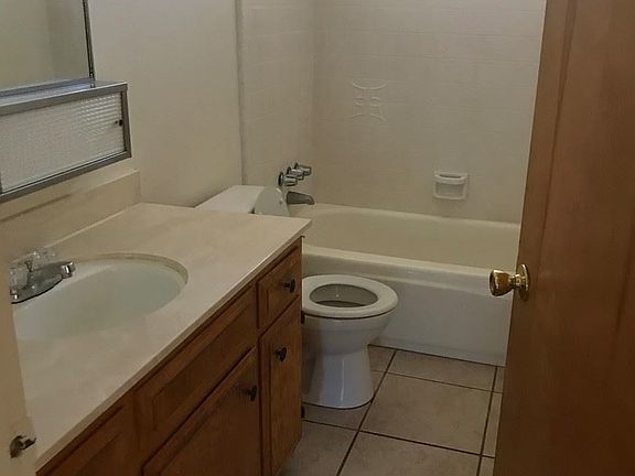 5th image of 56869 Antelope Trl APT 16
