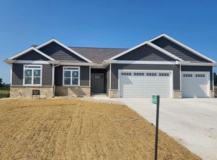 6696 Honeycomb Ln, Deforest, WI 53532
