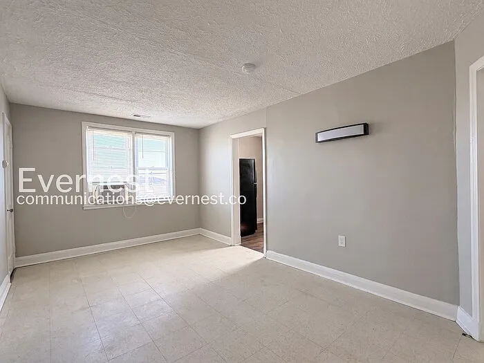 1049 E Patapsco Ave #C — Photo 6