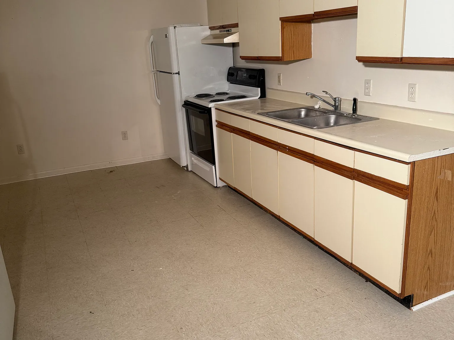 2 bed, $1,200 — Photo 1