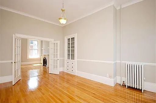 3rd image of 293 Bunker Hill St #2