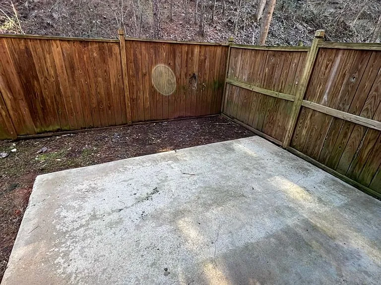 328 Amber Ln — Photo 30