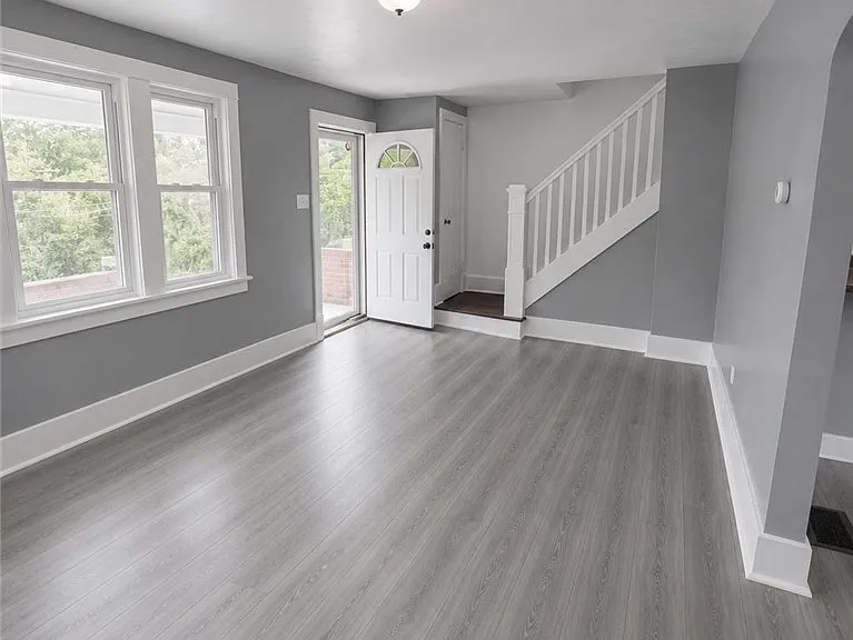 2308 Starkamp St — Photo 2