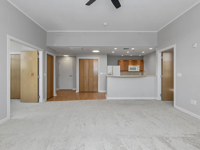 2221 Plainfield Ave NE #204 — Photo 5