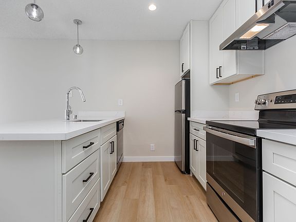5th image of 240 Saint Josephs Ave APT 114
