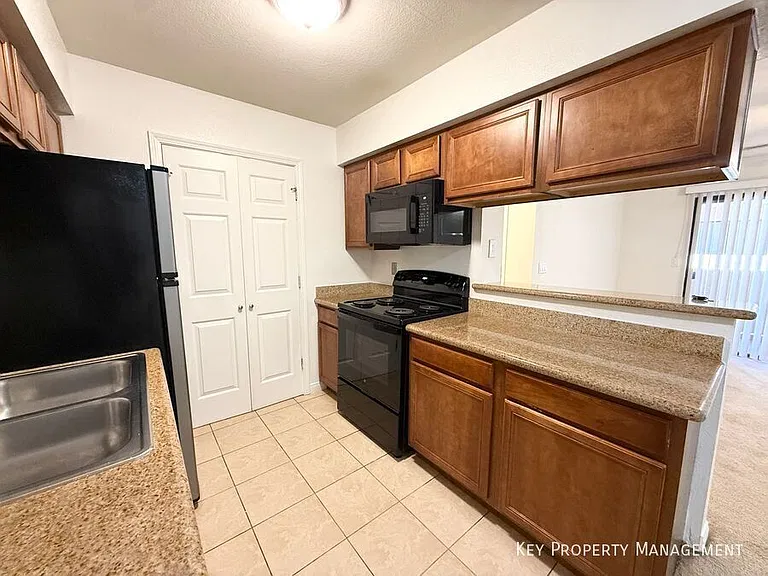 3135 S Mojave Rd #153 — Photo 7
