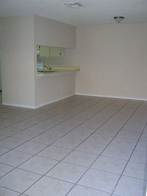 4th image of 1065 Sophie Blvd