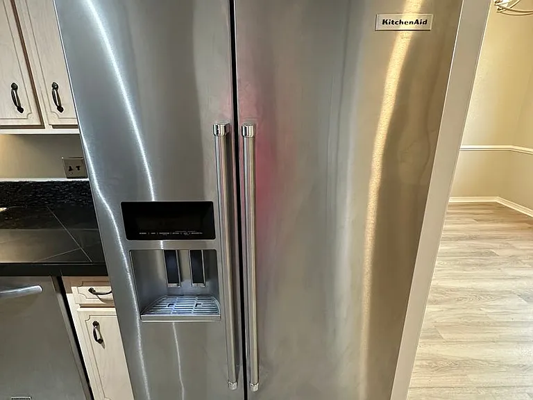 519 E Timberlake Dr — Photo 33