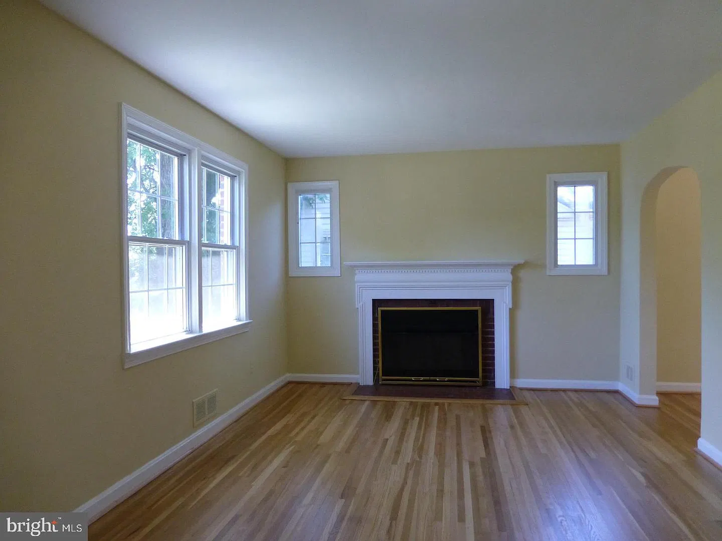 3 bed, 3.0 bath, 1650 sqft, $3,700 — Photo 4
