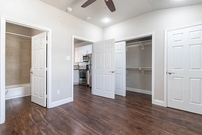 1328 Underwood St #202 — Photo 8