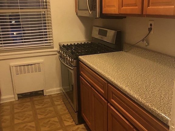 2nd image of 70 Roselle St