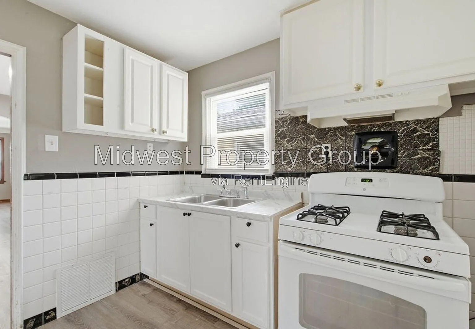 2 bed, 1.0 bath, 960 sqft, $1,095 — Photo 4