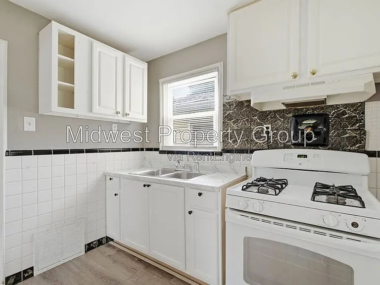 249 S Hartnett Ave — Photo 6