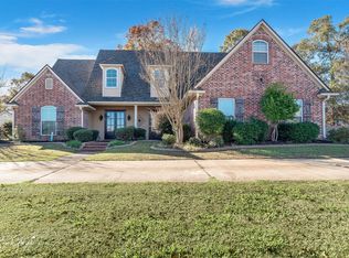 303 Boulder Dr, Haughton, LA 71037