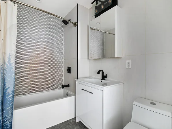 1325 Herkimer Street image 4 of 9