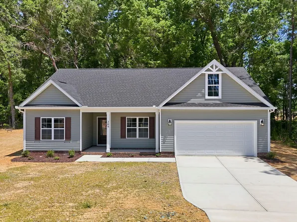 209 Nectar Ln, Bunnlevel, NC 28323