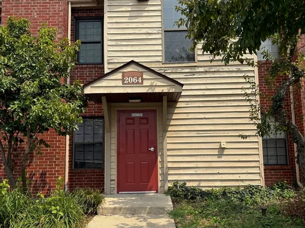 2064 N Rand Rd Unit 108, Palatine, IL 60074