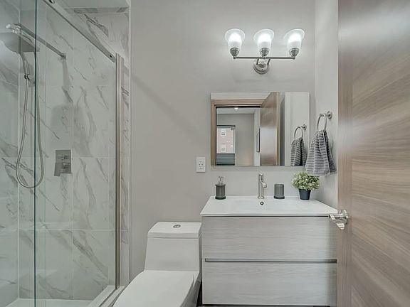 En suite bathroom