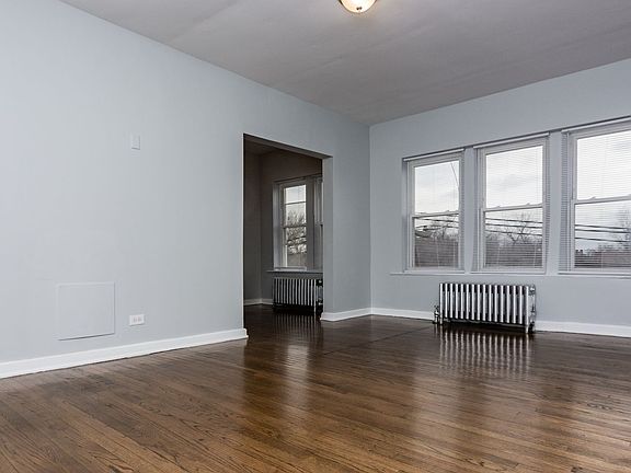 4th image of 7303 S Stewart Ave #1D